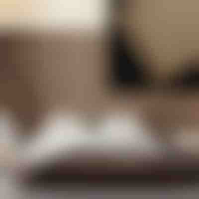 Елегантна настінна наклейка під дерево | LINEWALL